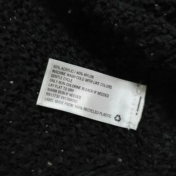 Universal Thread Black Knit V Neck Sweater Oversized slide side XS Long sleeves - Picture 10 of 11